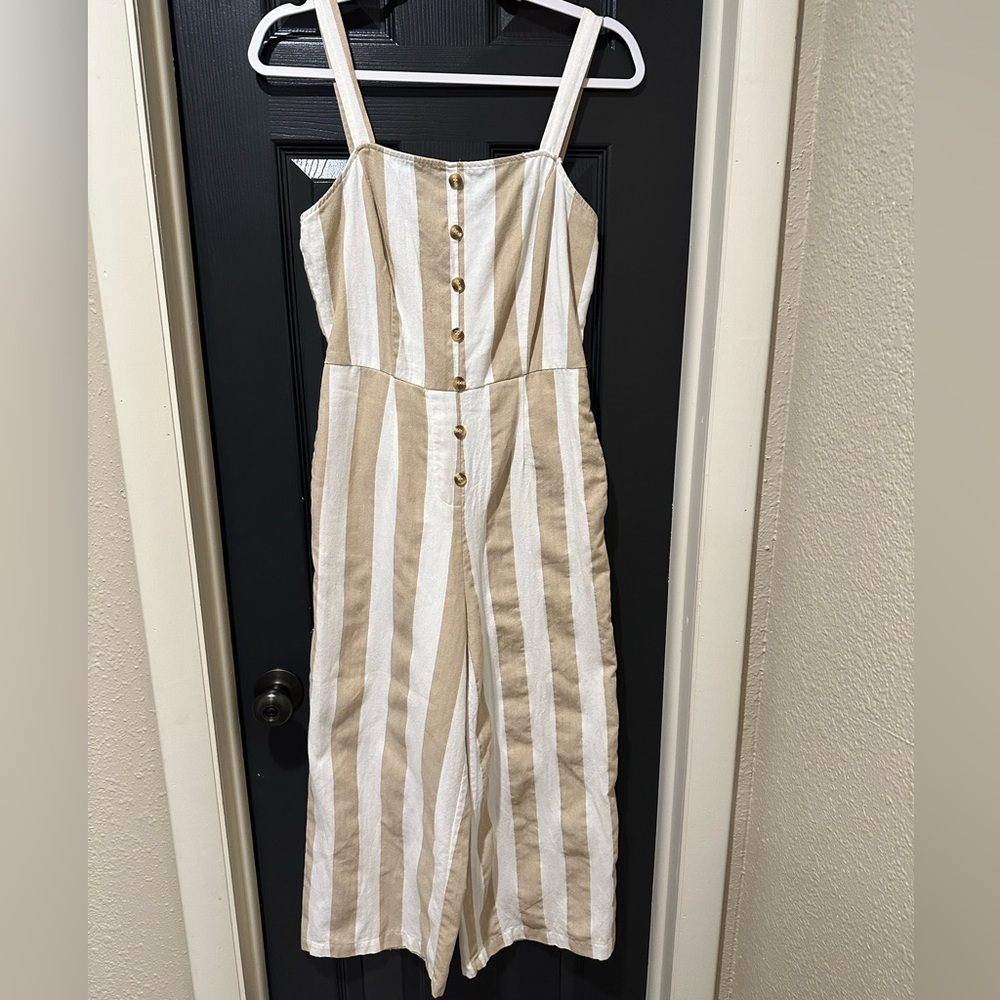 Altar’d State, Striped Button-Front Wide Leg Cropped, Cotton Jumpsuit. Sz Med.
